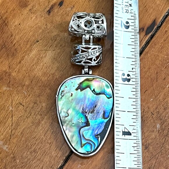 Stunning Abalone Pendant Large Colorful - Picture 2 of 3